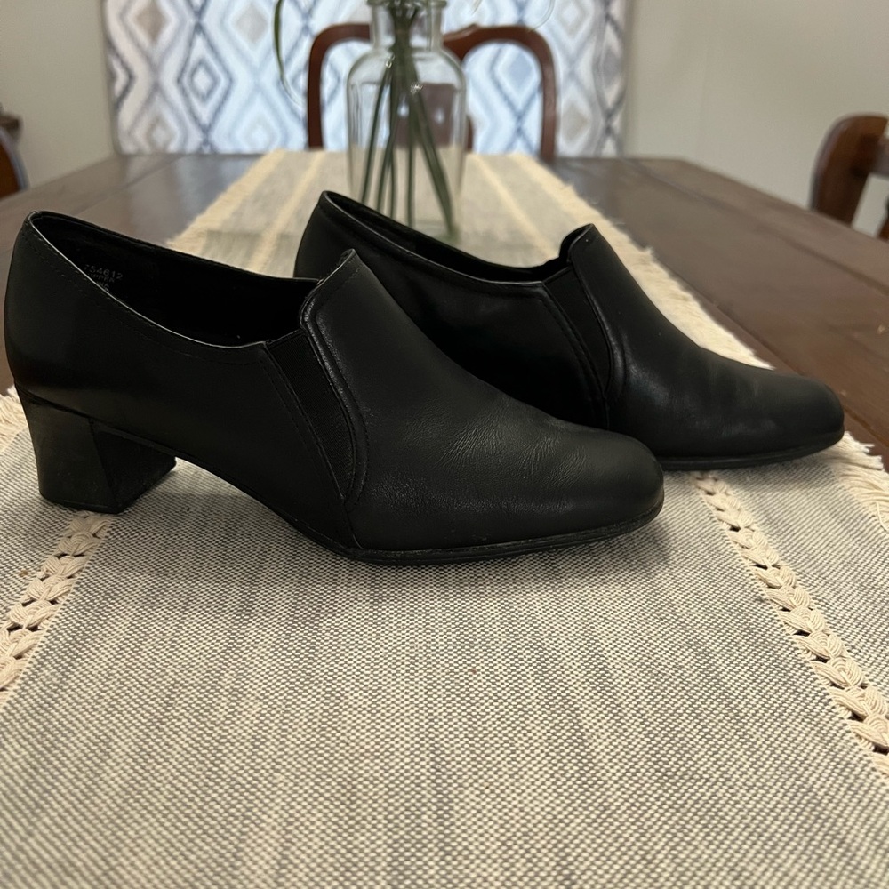 AIR SUPPLY Dress - Women's Black Jenny Leather Comfort Heels Sz 6.5M